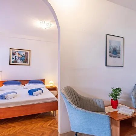 Alida Casa de hóspedes 3*